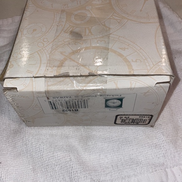 Bulova Alarm Clock - Picture 7 of 10